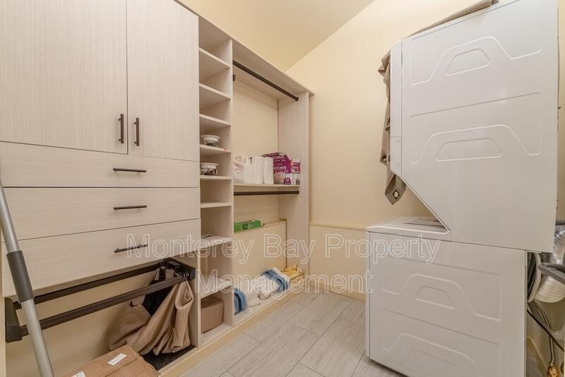 543 Foam St. property image