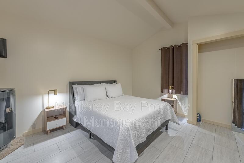 543 Foam St. property image