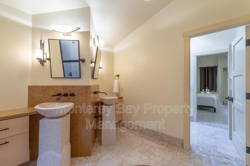 543 Foam St. property image