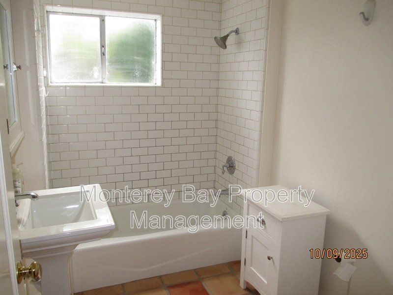 1038 Bayview Avenue Unit B property image