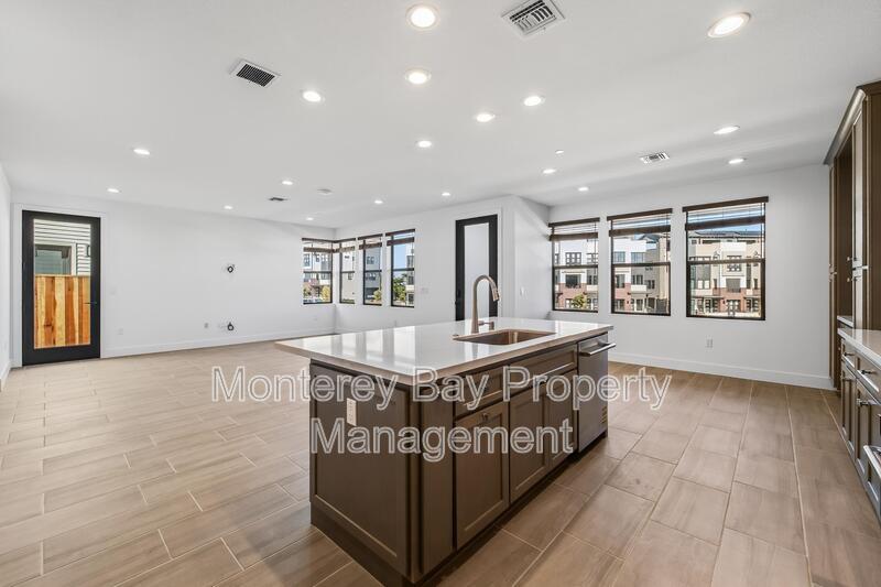 108 8th St. property image