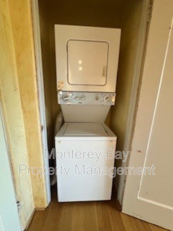 24750 Lower Trail property image