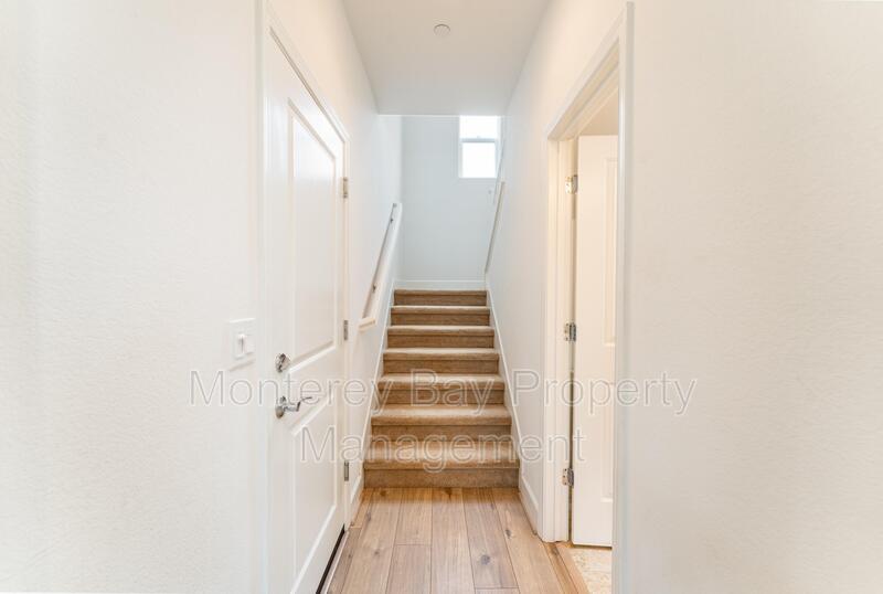 250 Boardwalk Ave property image