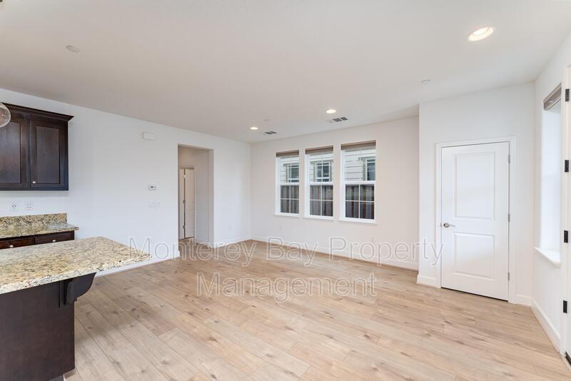 250 Boardwalk Ave property image