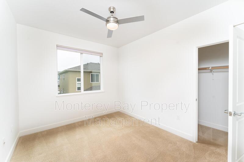 250 Boardwalk Ave property image