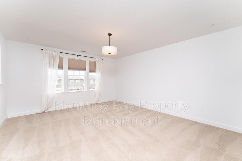 250 Boardwalk Ave property image