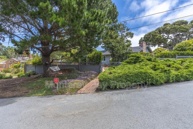 2937 Lupin Lane property image