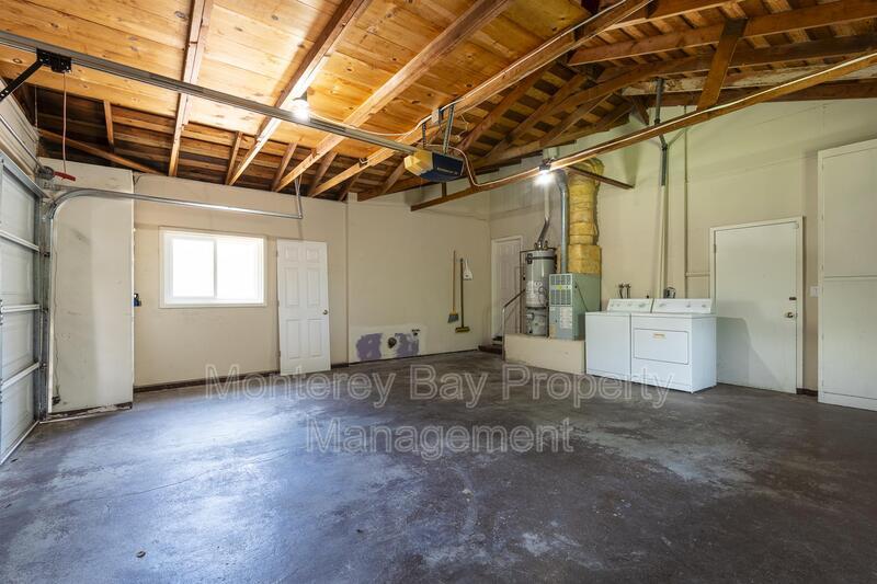 2937 Lupin Lane property image