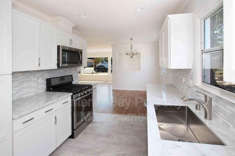 12 Lilac Street property image