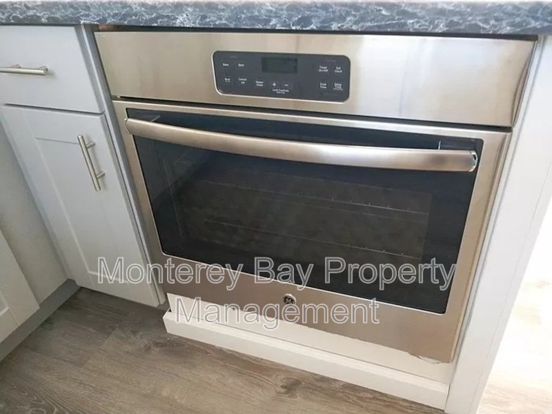 650 Spencer Street property image