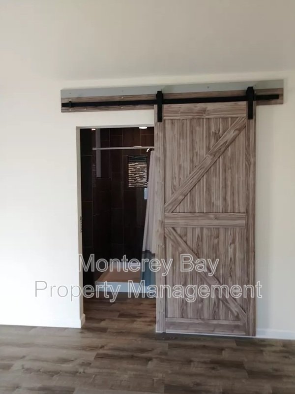 650 Spencer Street property image