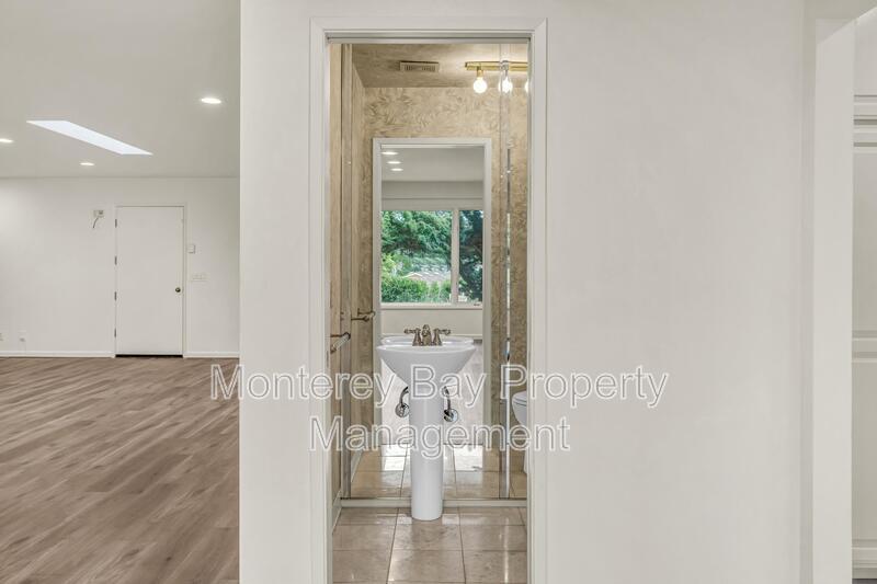 4083 Sunset Lane property image