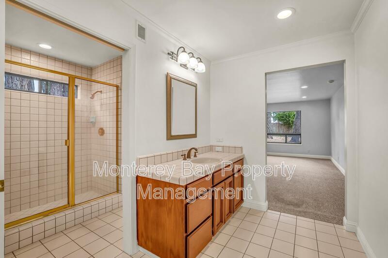 4083 Sunset Lane property image