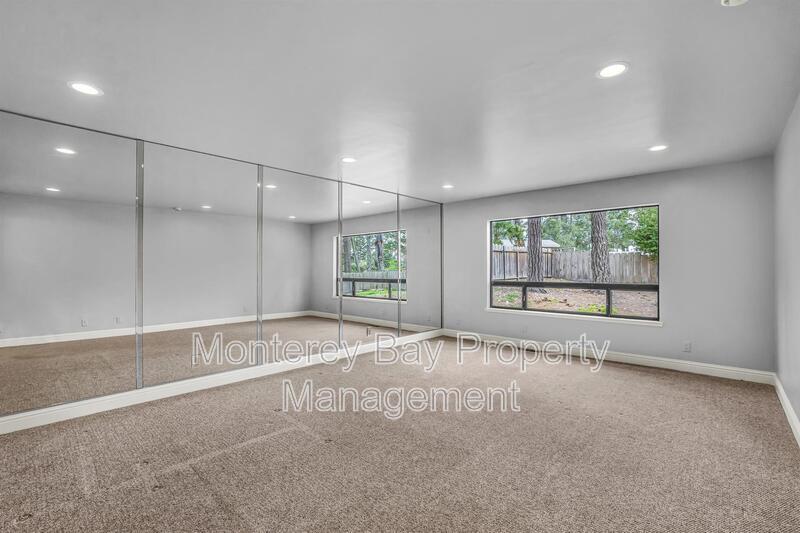 4083 Sunset Lane property image