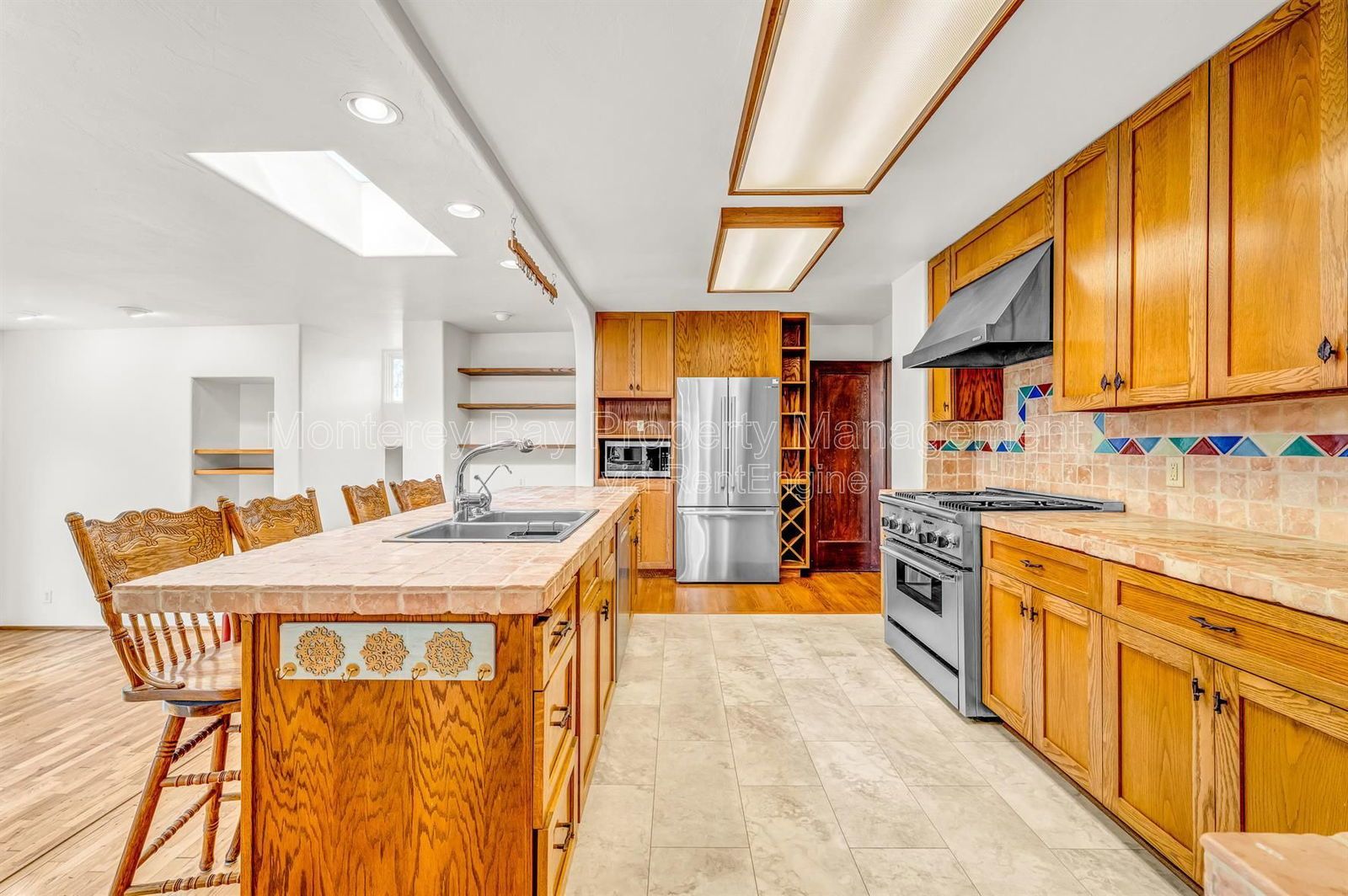 940 14 0% property image