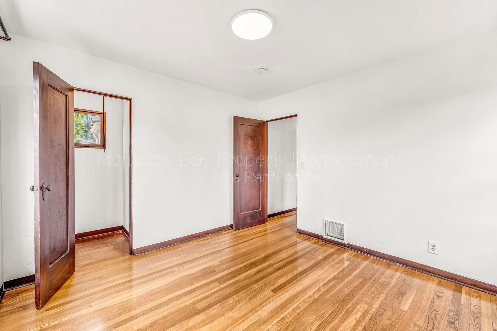 940 14 0% property image