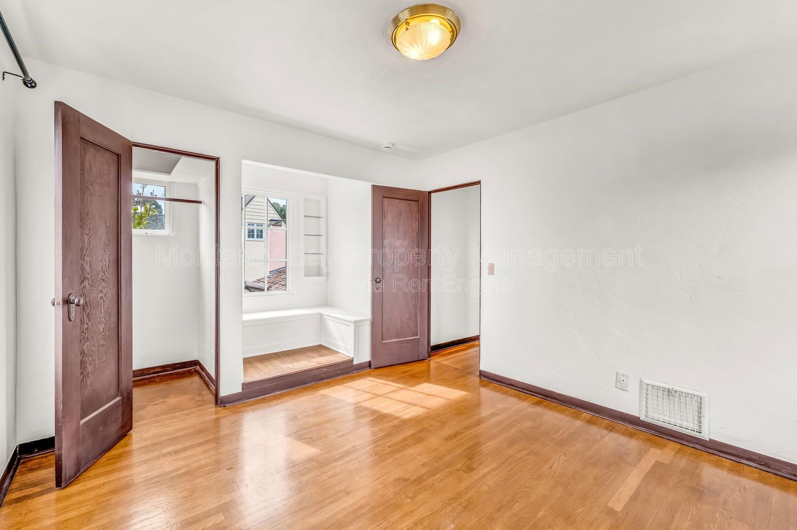 940 14 0% property image