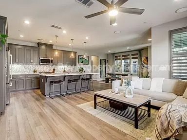 211 9th 10% property image