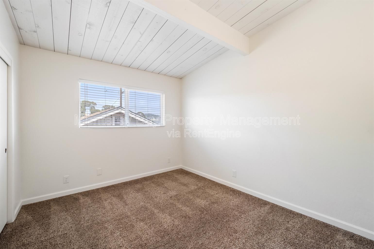 Apt E property image