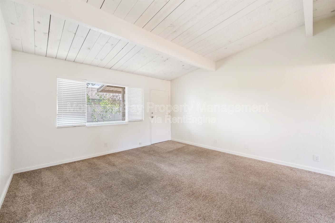 Apt E property image