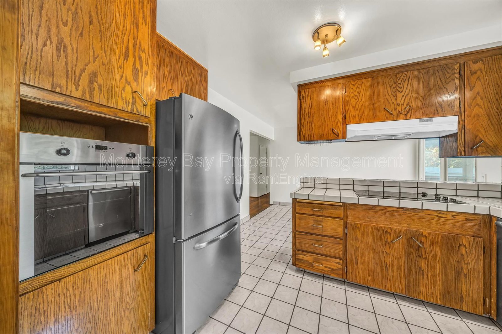 2100 David 0% property image