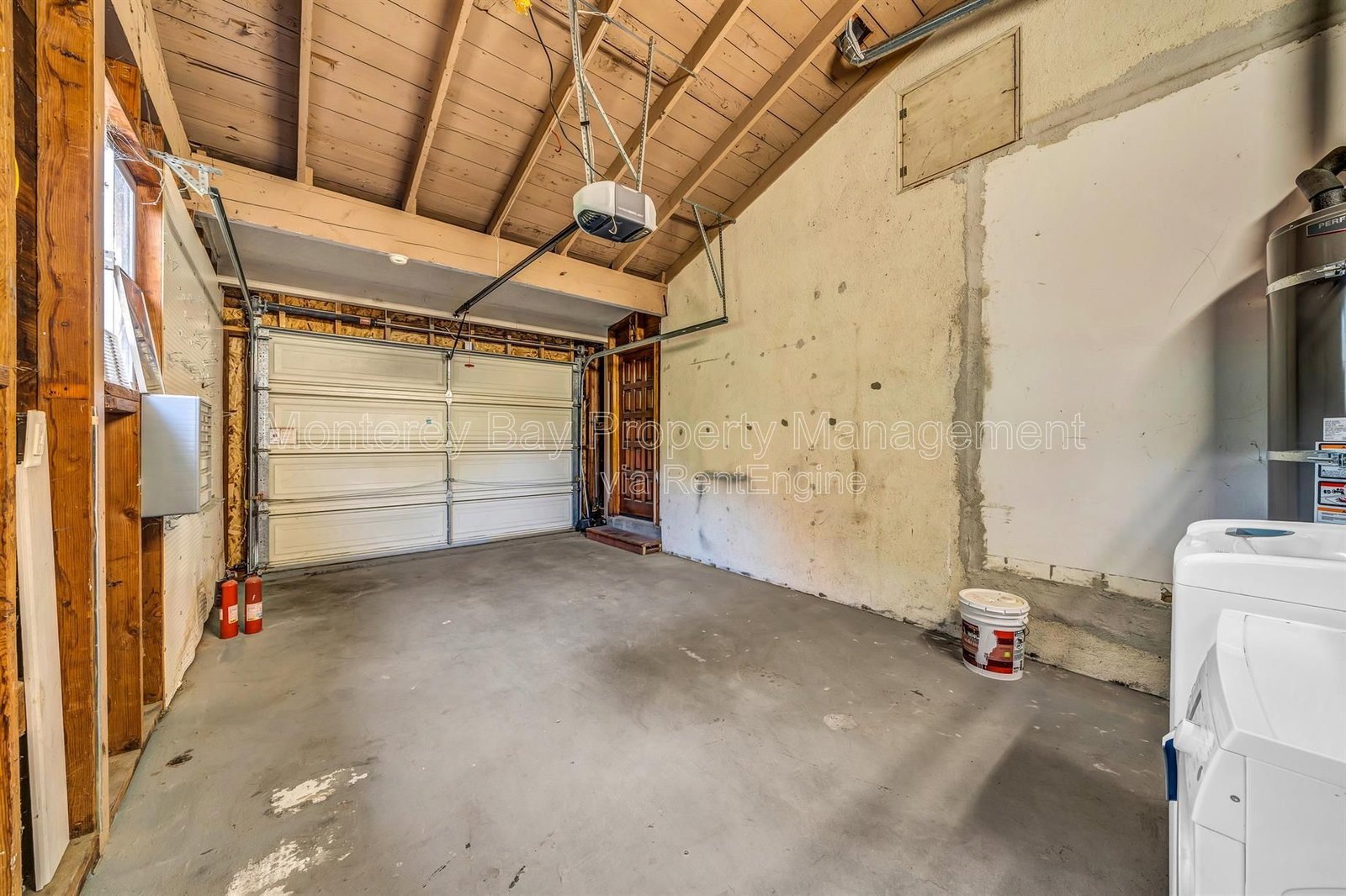 2100 David 0% property image