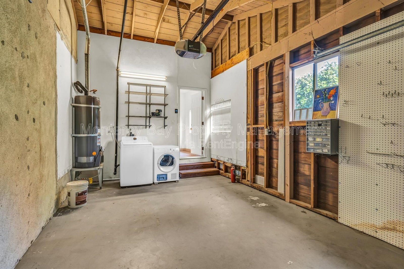 2100 David 0% property image