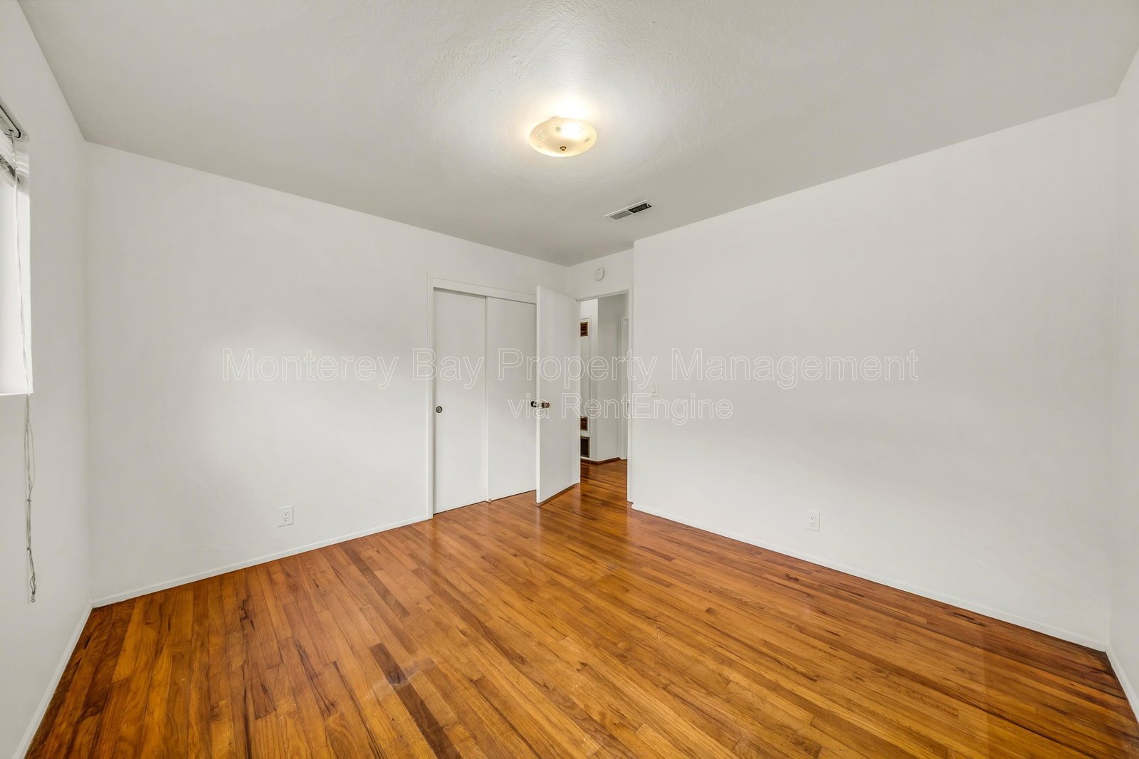 2100 David 0% property image