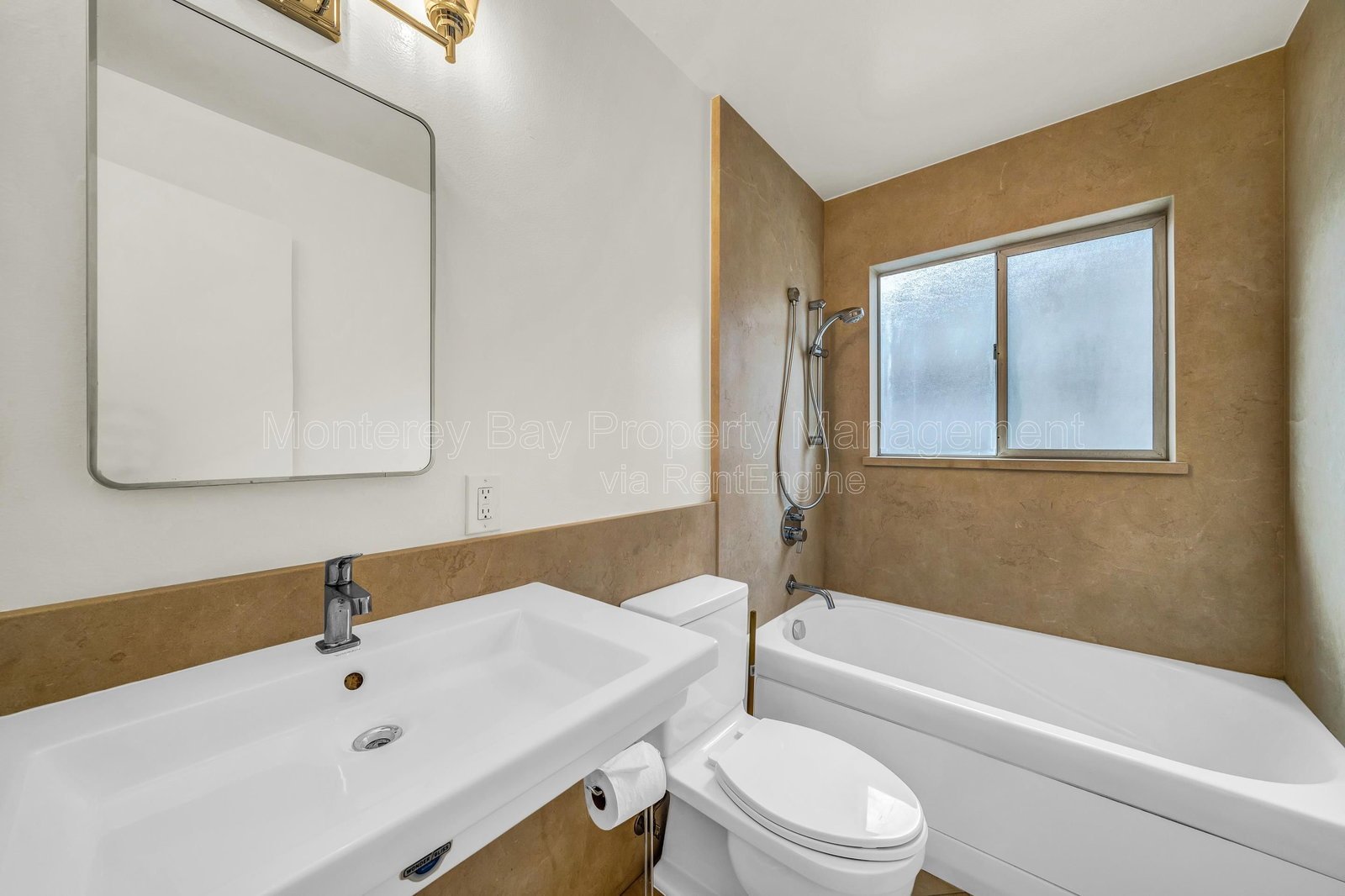 2100 David 0% property image