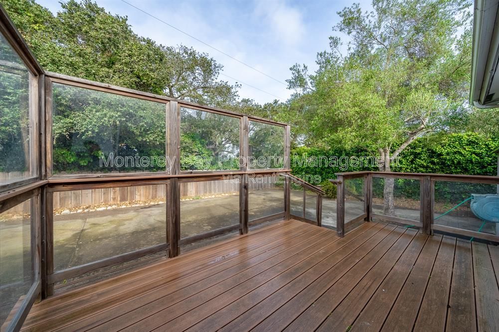 2100 David 0% property image