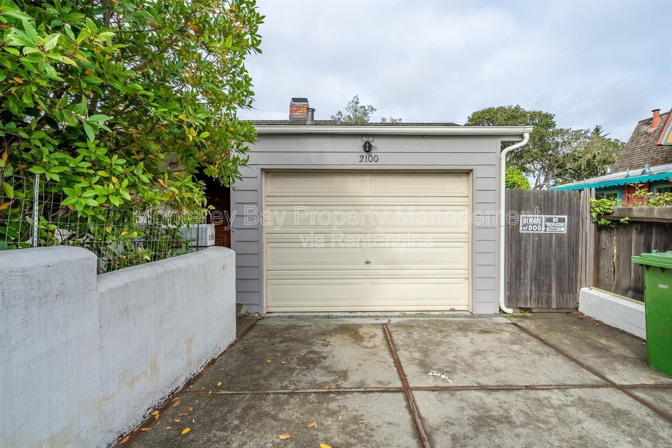 2100 David 0% property image
