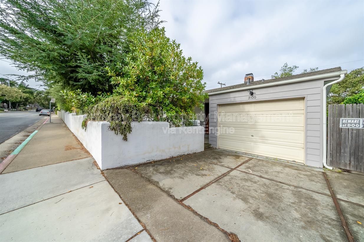 2100 David 0% property image