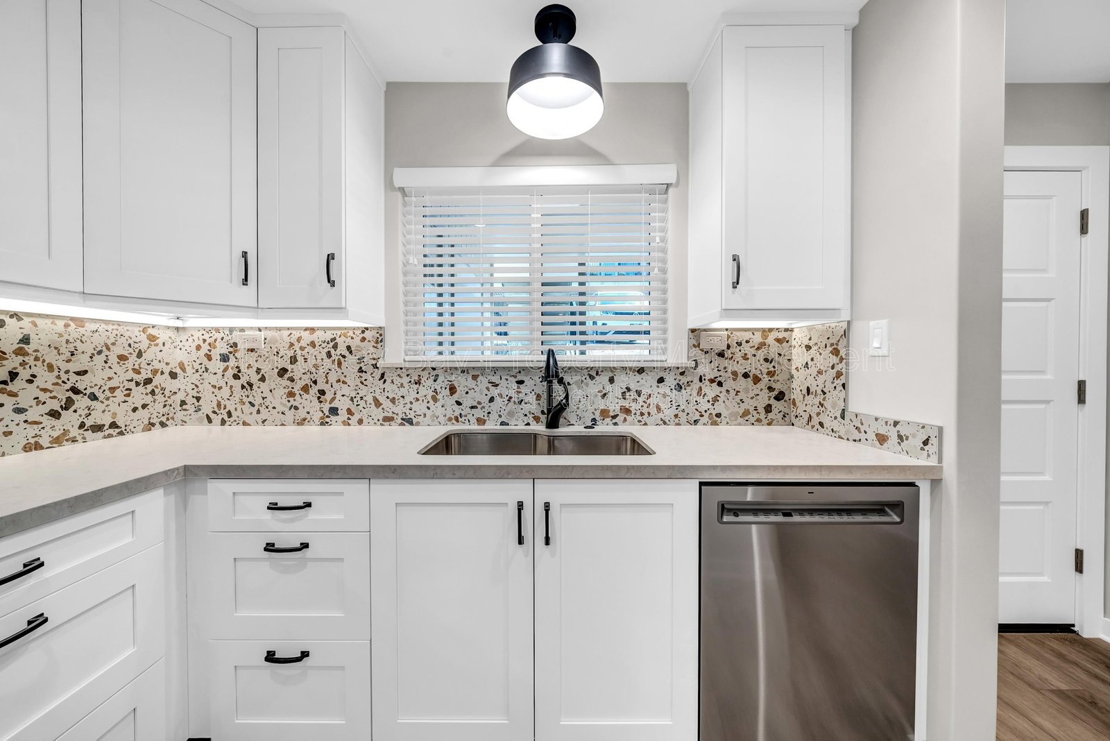 250FR19TPS property image