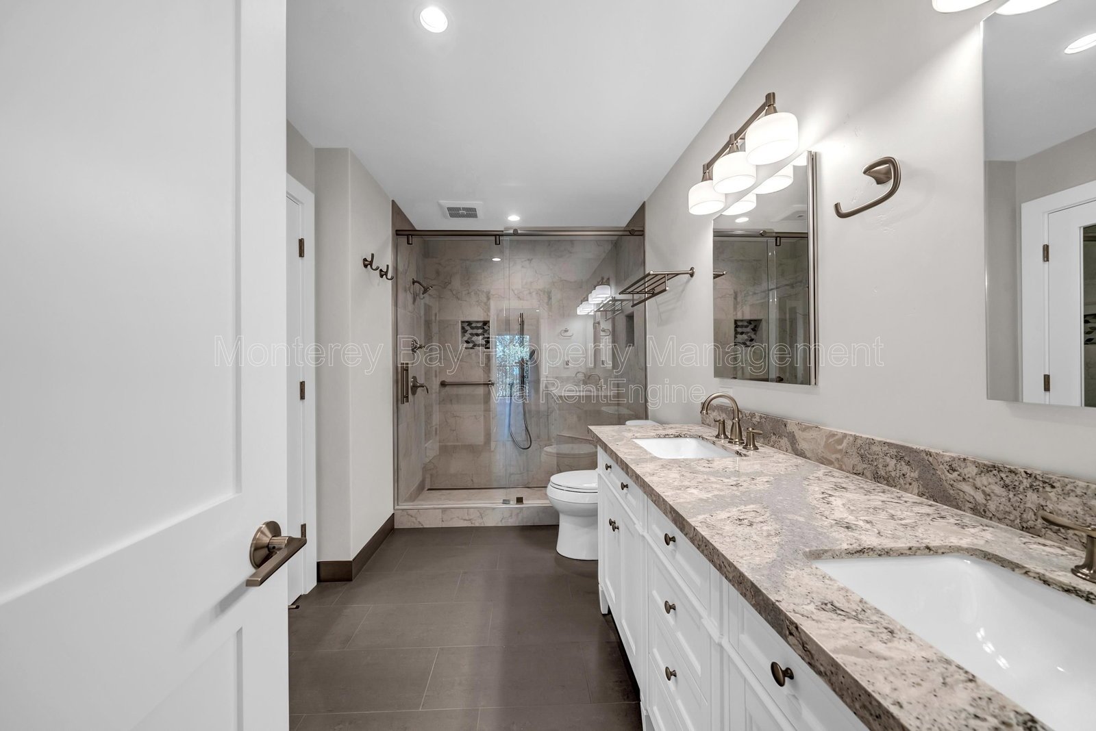 250FR19TPS property image