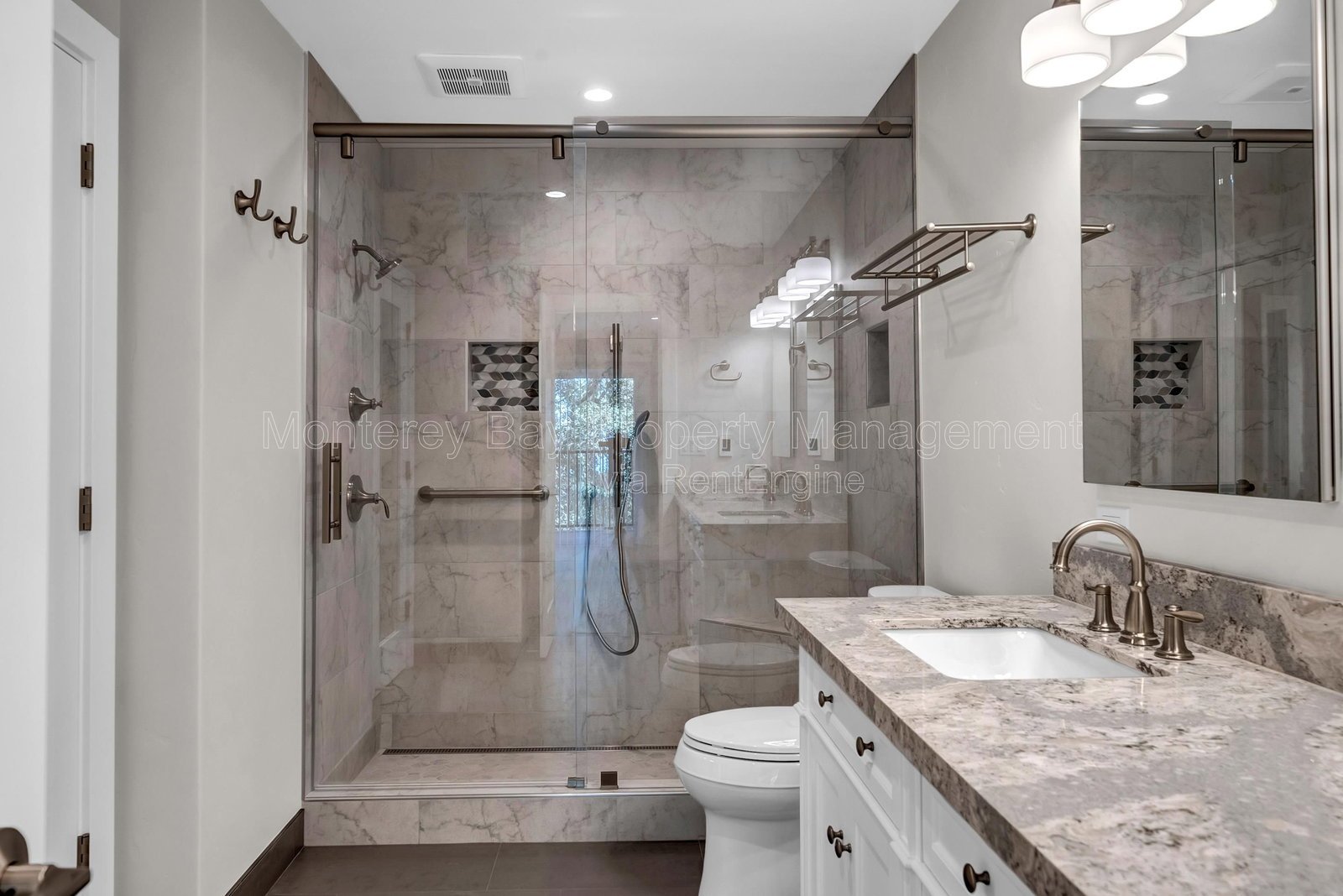 250FR19TPS property image