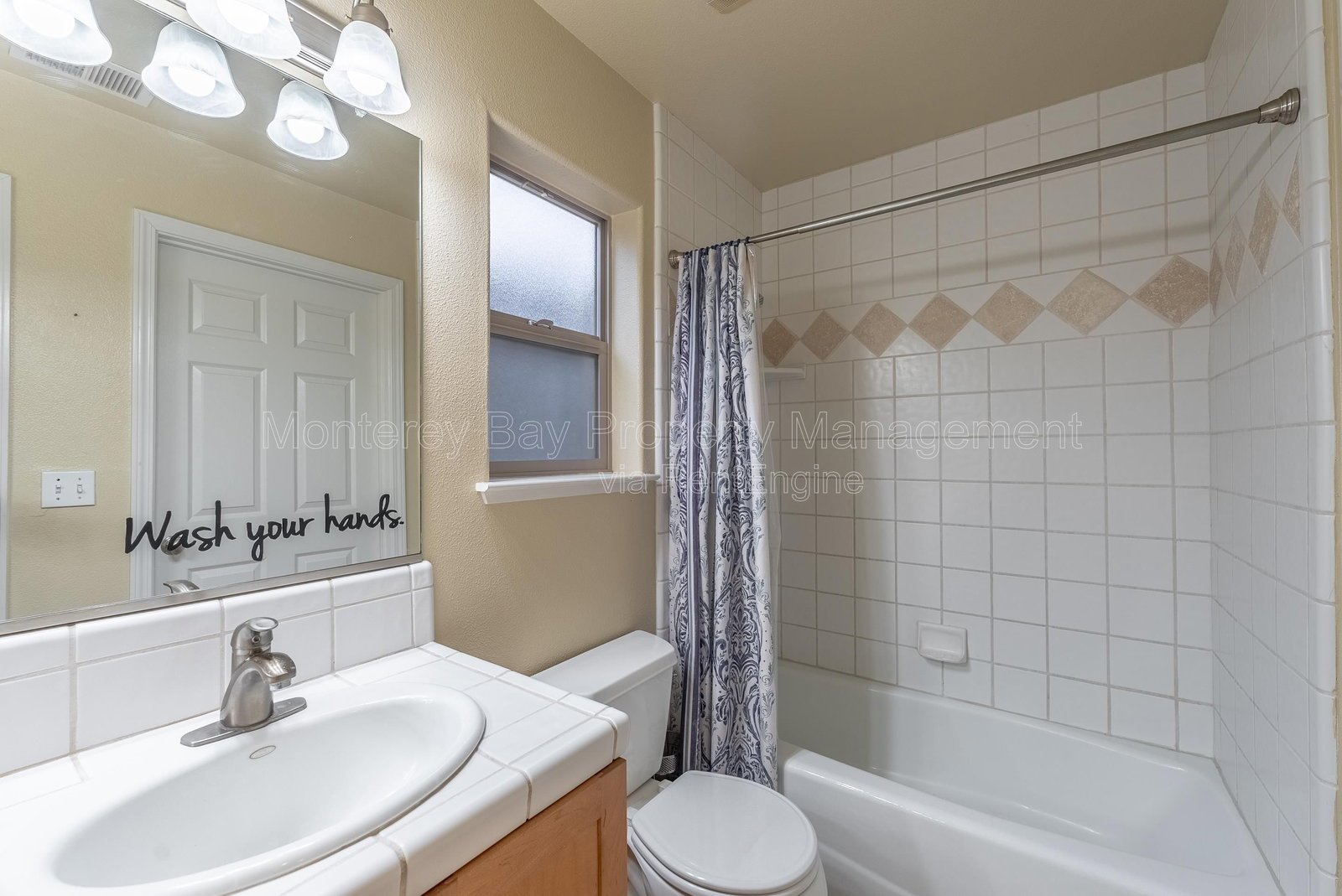 594 LopezAve. property image