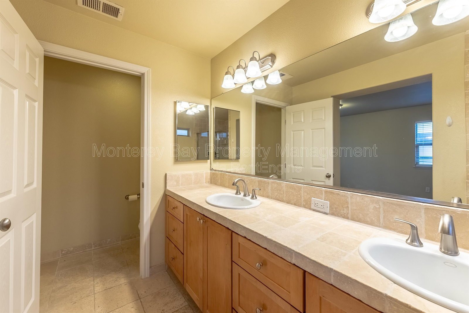 594 LopezAve. property image
