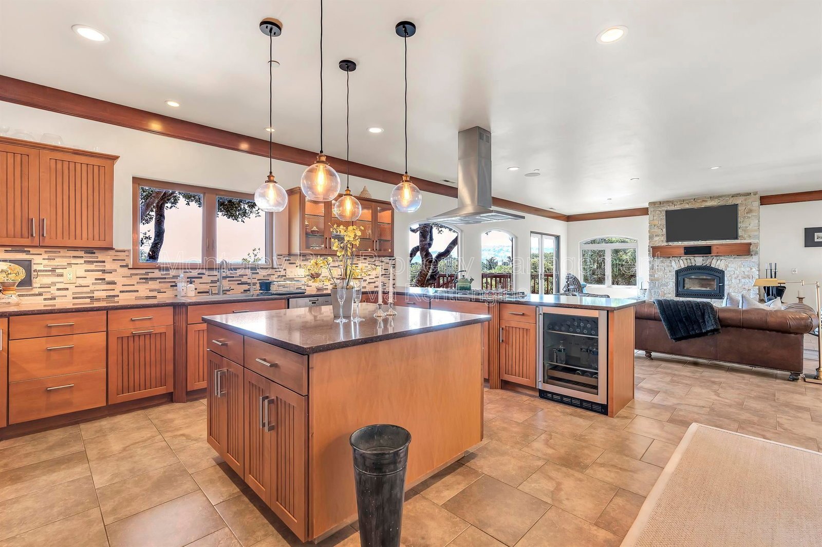 287LaurGr8 property image