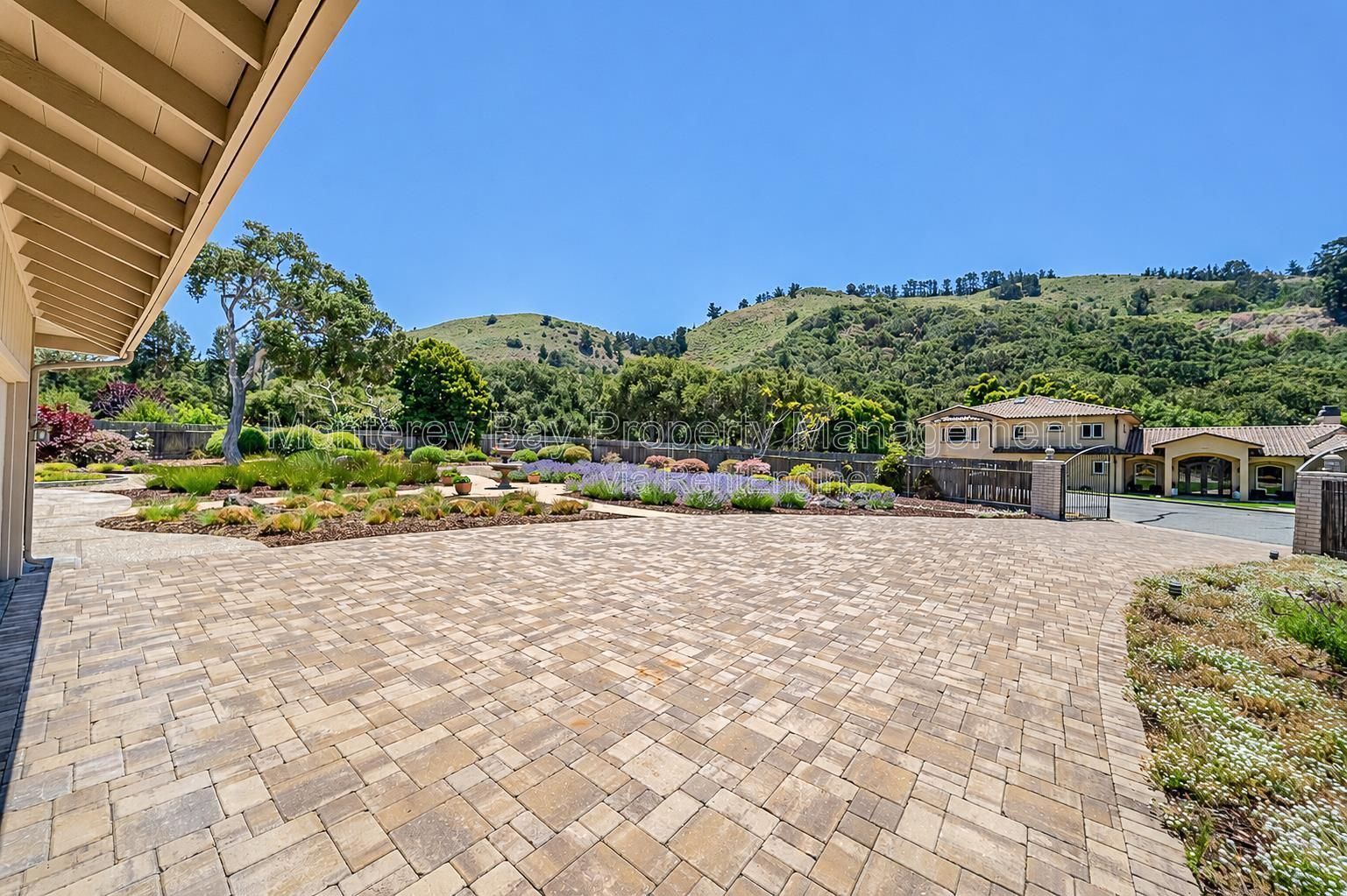 10160SSR property image