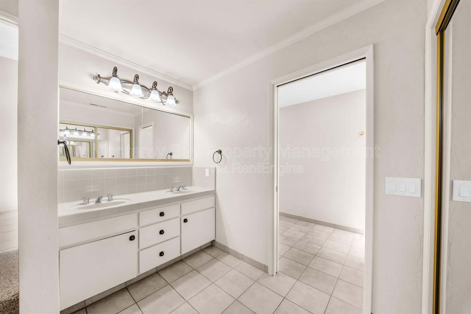 10160SSR property image