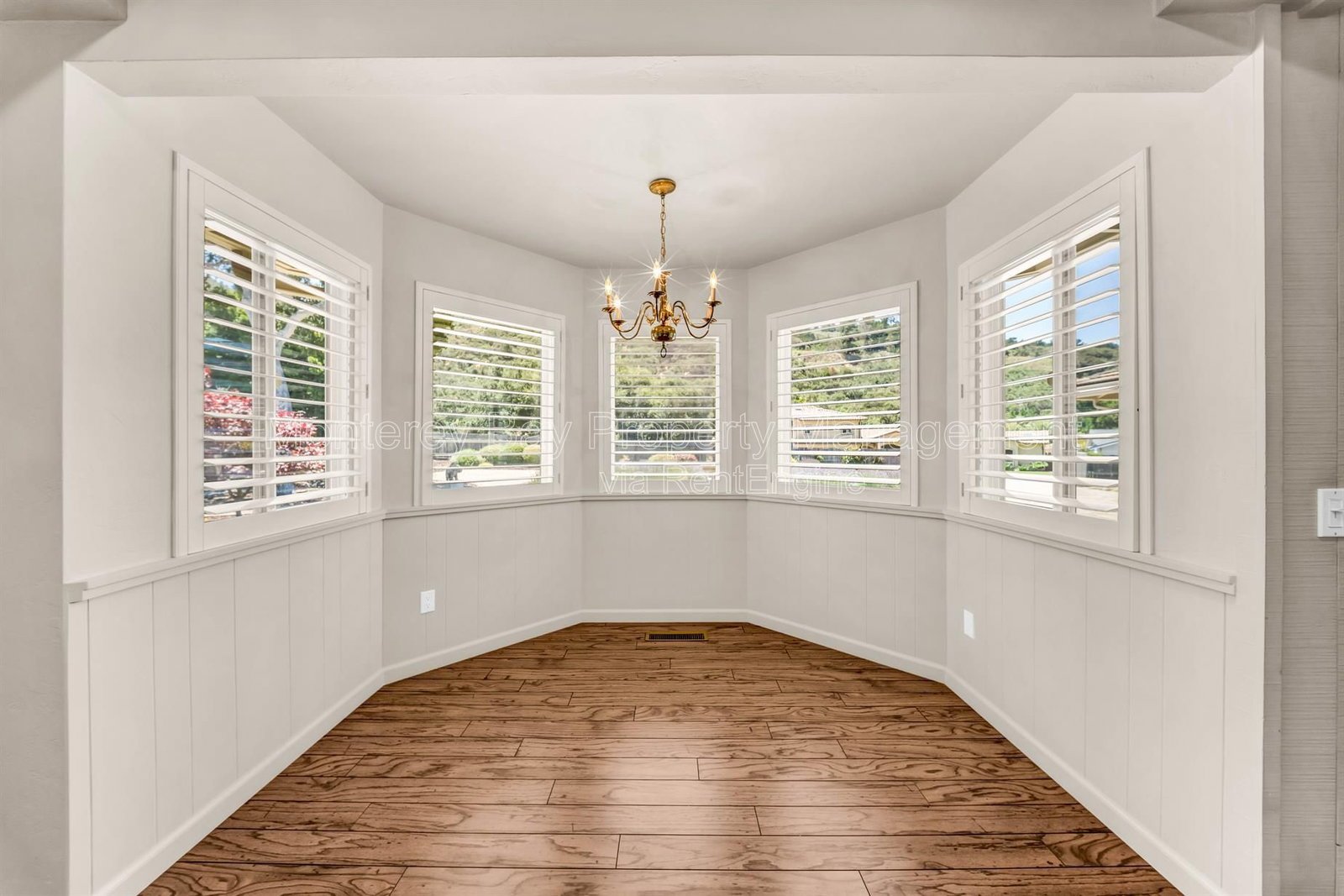 10160SSR property image