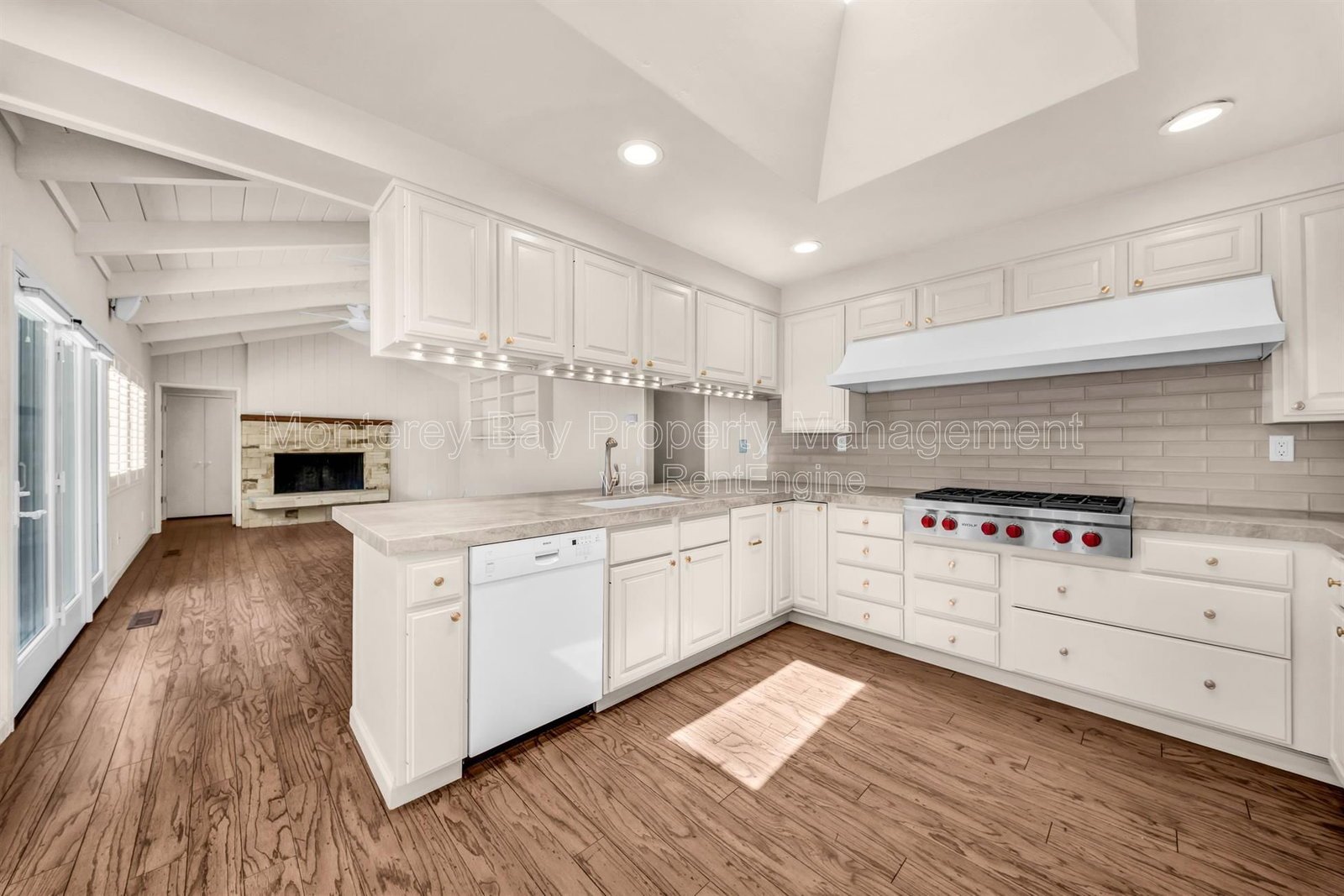 10160SSR property image