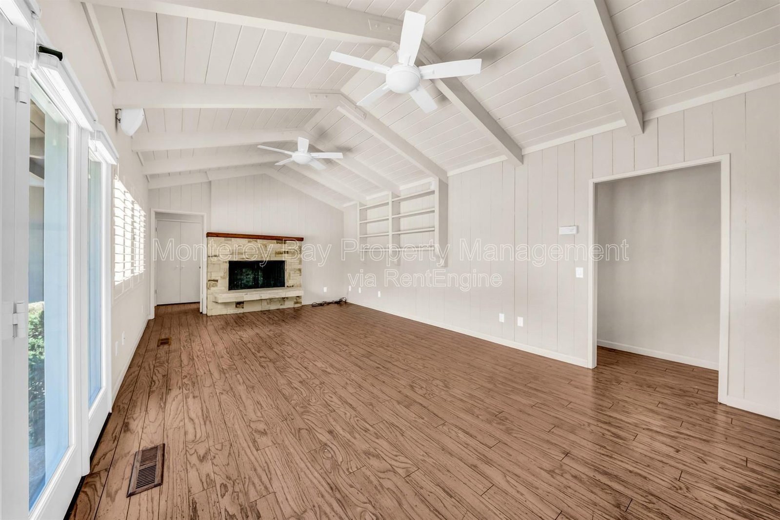10160SSR property image
