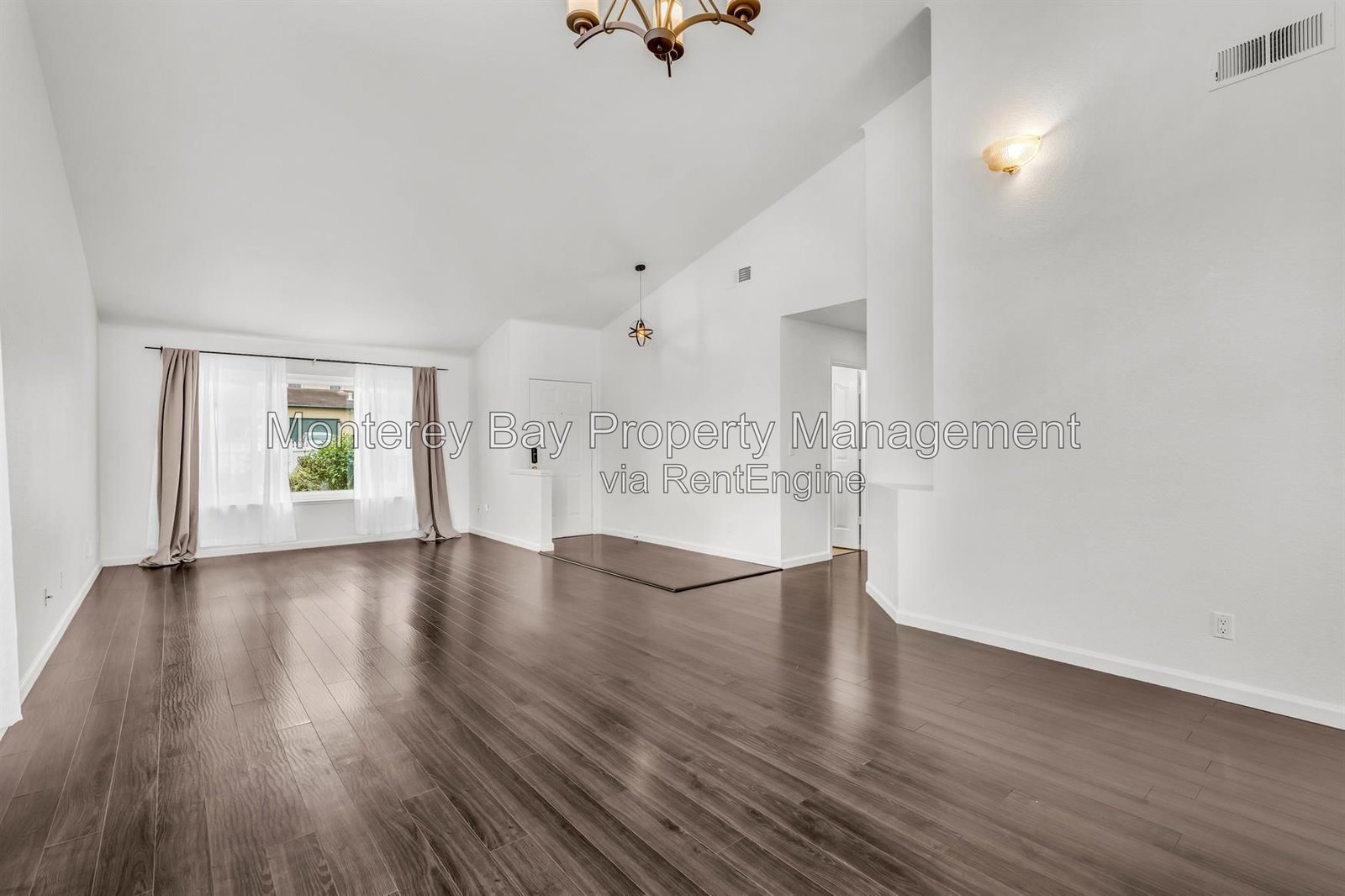 383 Hillcrest property image