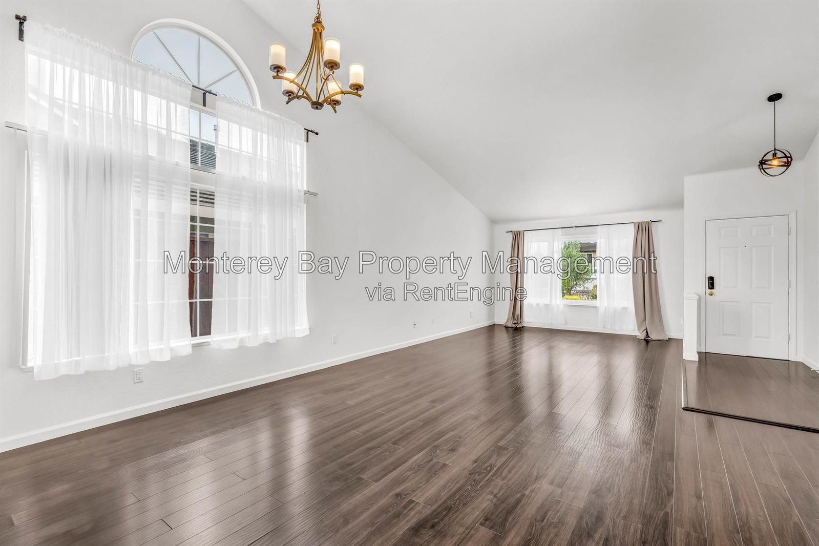 383 Hillcrest property image