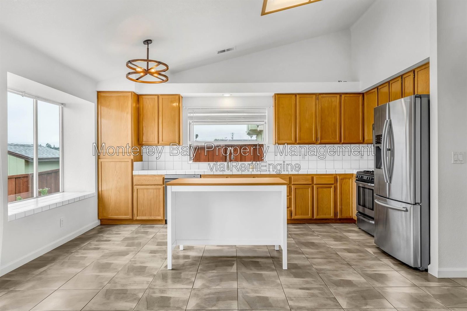 383 Hillcrest property image