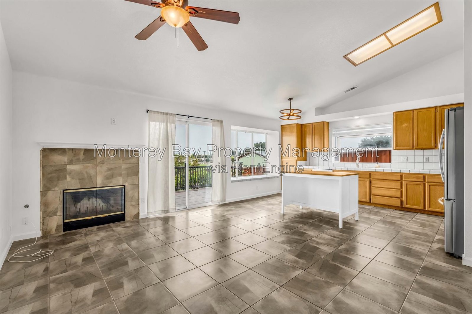 383 Hillcrest property image