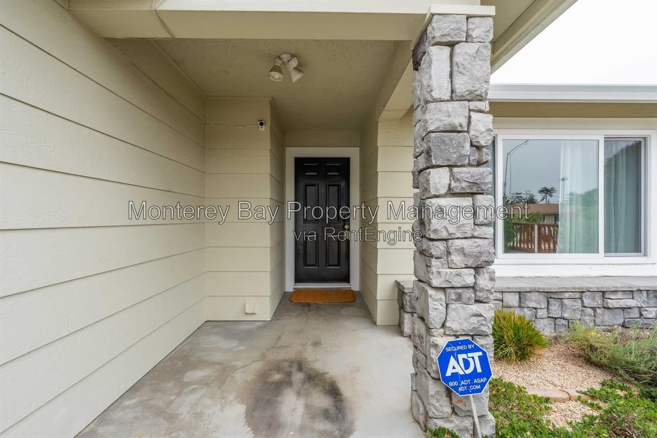 383 Hillcrest property image