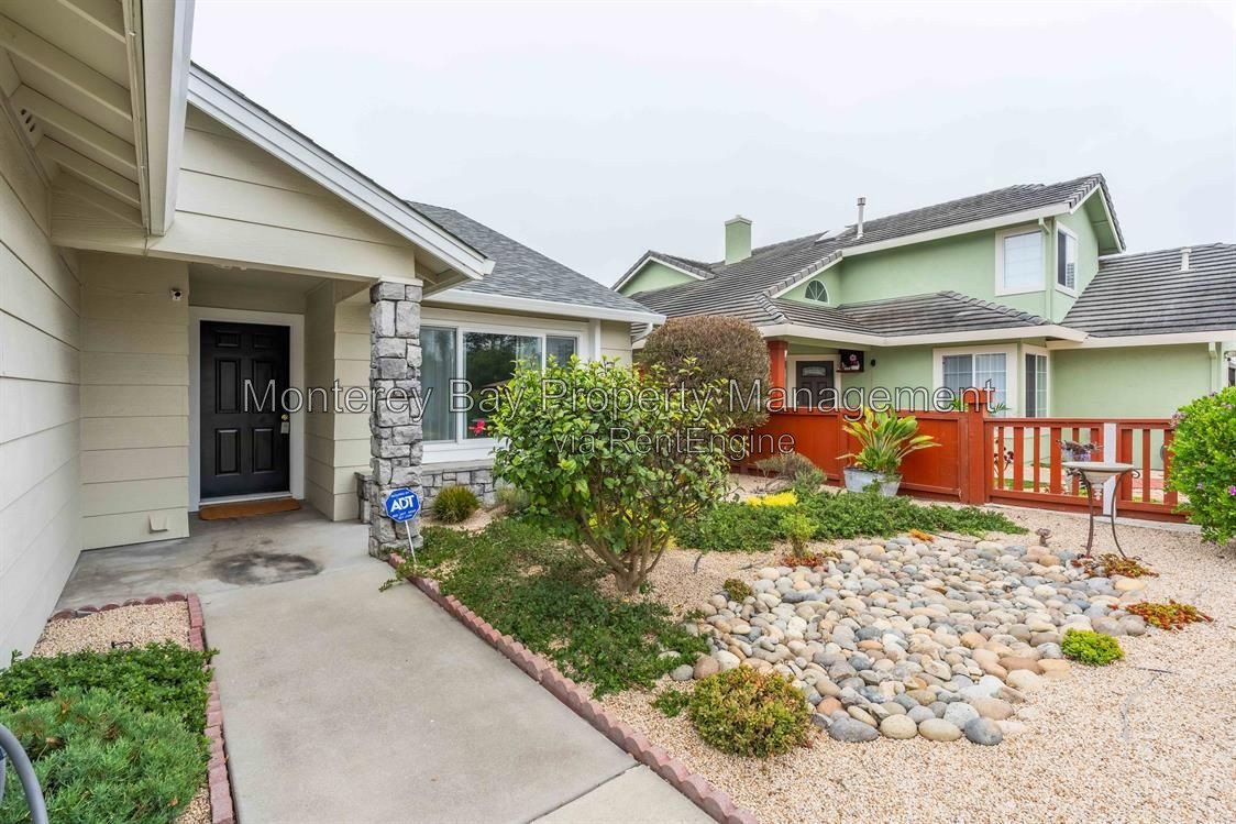 383 Hillcrest property image
