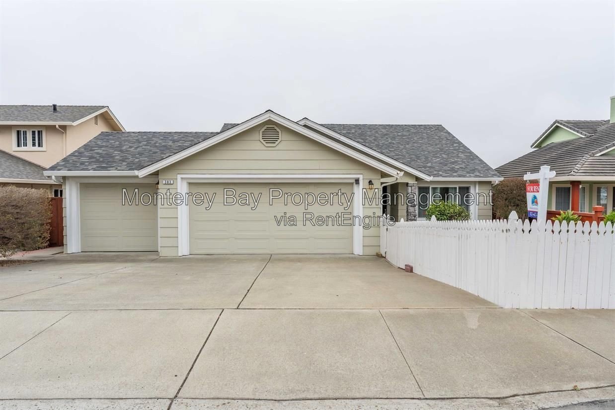 383 Hillcrest property image